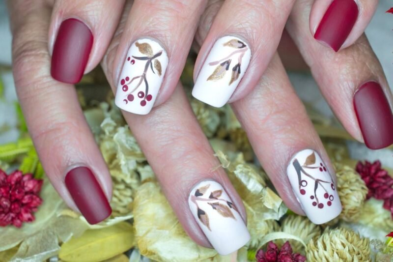 12 Fall Leaf Nail Designs That Celebrate the Season