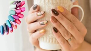 15 September Nail Colors to Welcome Cozy Autumn Vibes